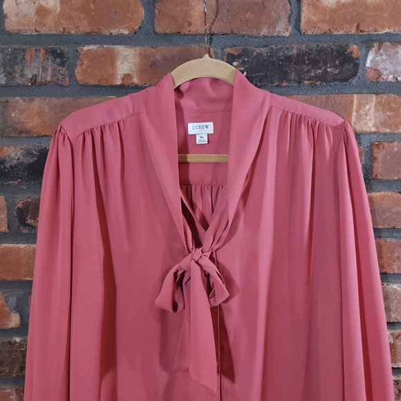 J. Crew Long Sleeve Drapey Tie-neck Blouse in Vintage Rose Feminine Women's XL - Picture 4 of 7